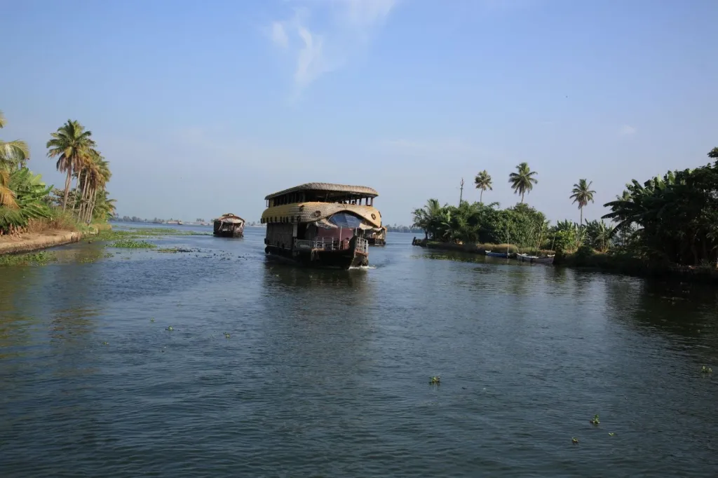 unsplash_YO9EtLUIGHA_kerala.webp.jpg.jpg